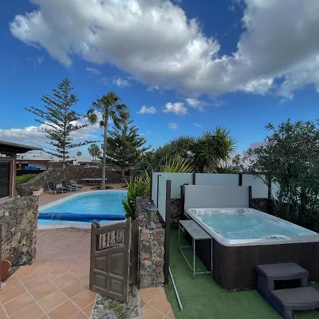 Piscine Jacuzzi Puerto Del Carmen Villa