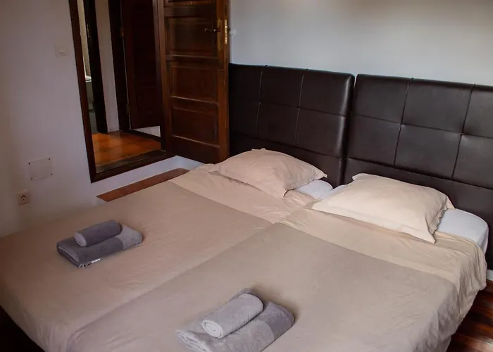 Piscine Jacuzzi بويرتو ذيل كارمين