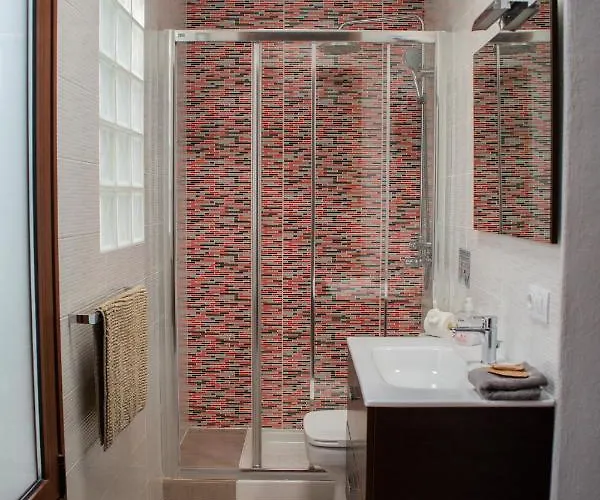 فيلة Piscine Jacuzzi