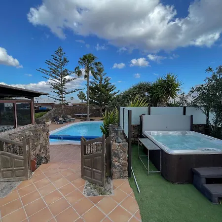 Piscine Jacuzzi Villa