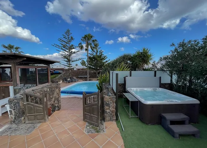 Piscine Jacuzzi Villa